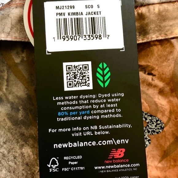 New Balance, PMV, Kimbia Jacket,‎ REFLECTIVE, Womens, Lightweight, Size S, NWT - Picture 14 of 16